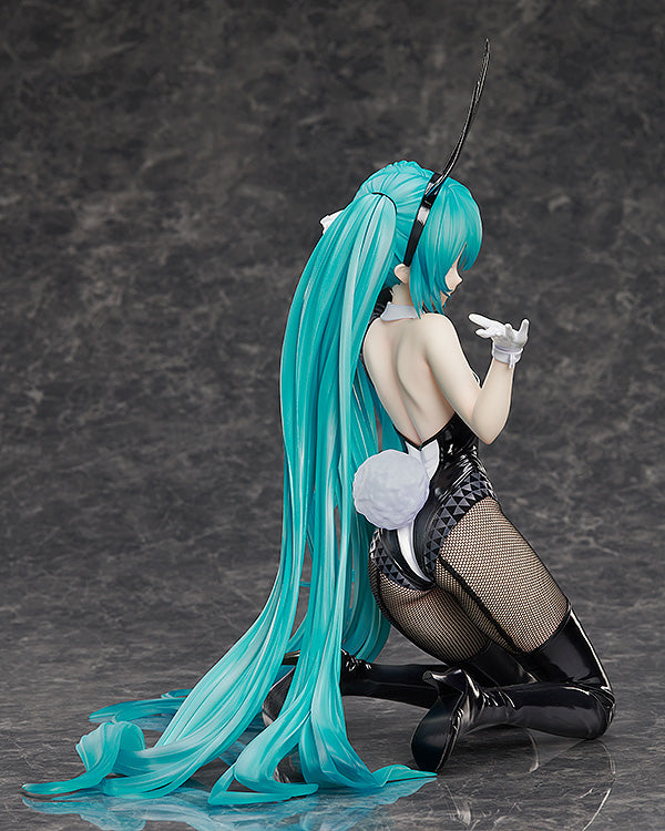 Hatsune Miku: Bunny Ver. / Art by SanMuYYB | 1/4 B-Style Figure