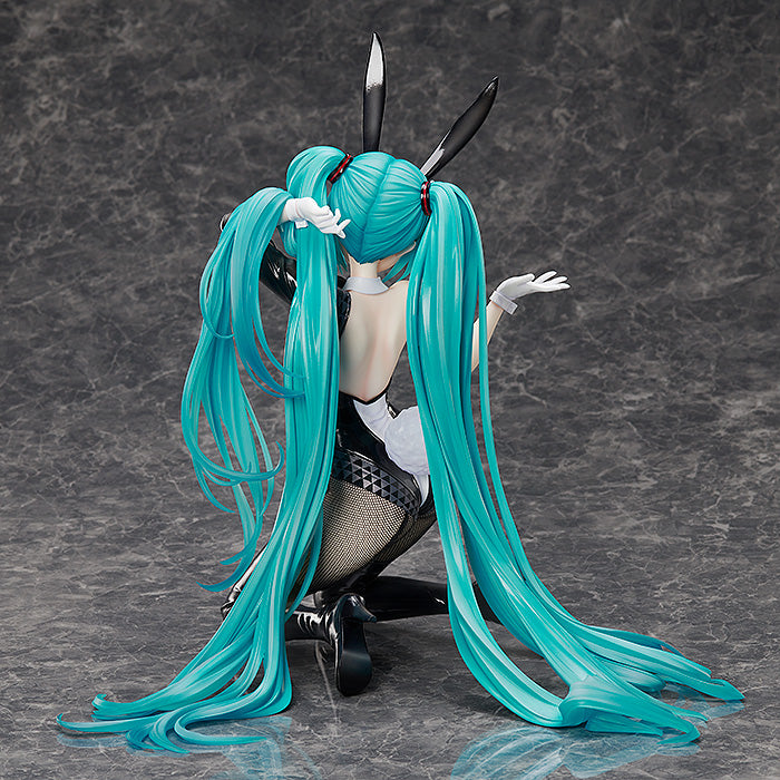 Hatsune Miku: Bunny Ver. / Art by SanMuYYB | 1/4 B-Style Figure