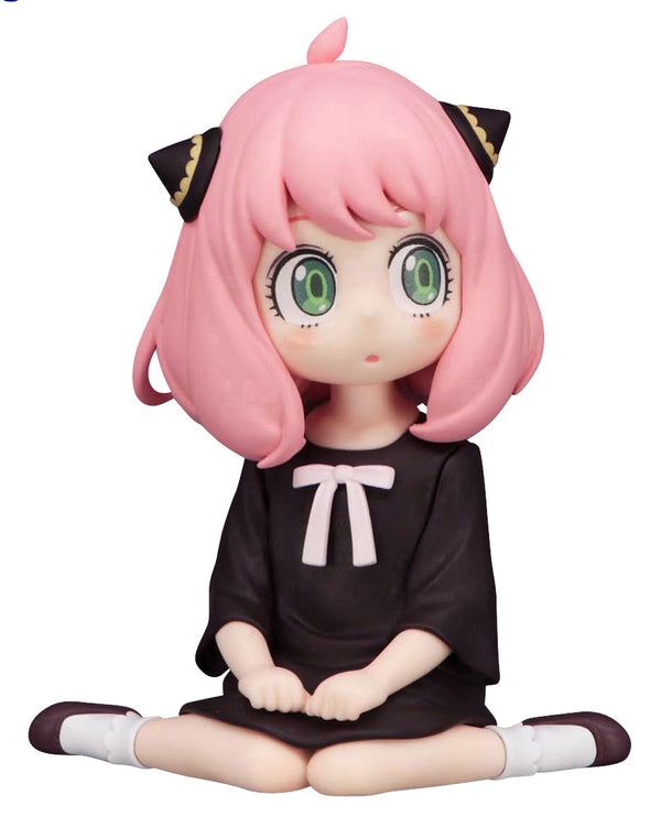 Anya Forger (Sitting on the Floor) | Noodle Stopper Figure