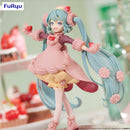 Hatsune Miku: Strawberry Chocolate Short | Sweet Sweets Figure