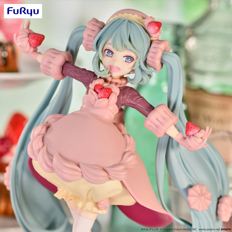 Hatsune Miku: Strawberry Chocolate Short | Sweet Sweets Figure