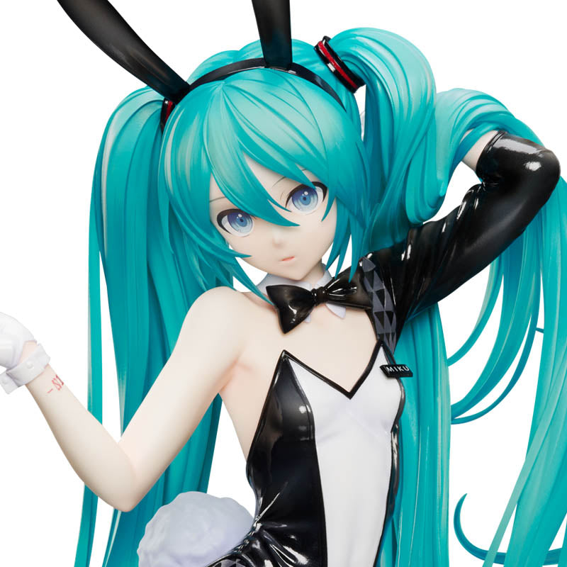 Hatsune Miku: Bunny Ver. / Art by SanMuYYB | 1/4 B-Style Figure