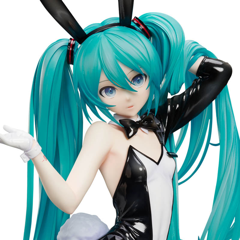 Hatsune Miku: Bunny Ver. / Art by SanMuYYB | 1/4 B-Style Figure