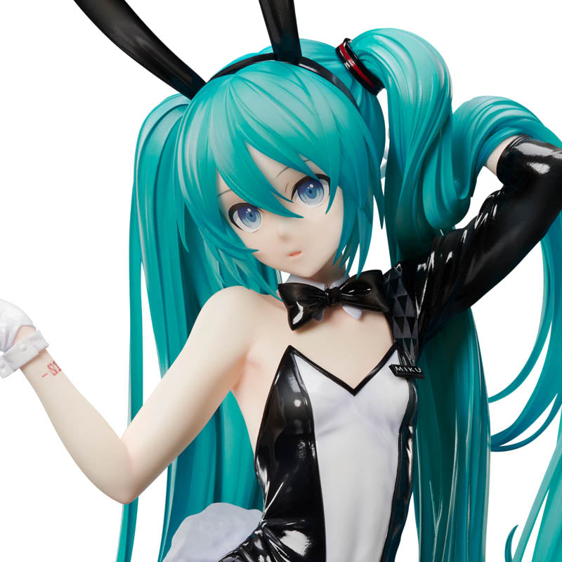 Hatsune Miku: Bunny Ver. / Art by SanMuYYB | 1/4 B-Style Figure