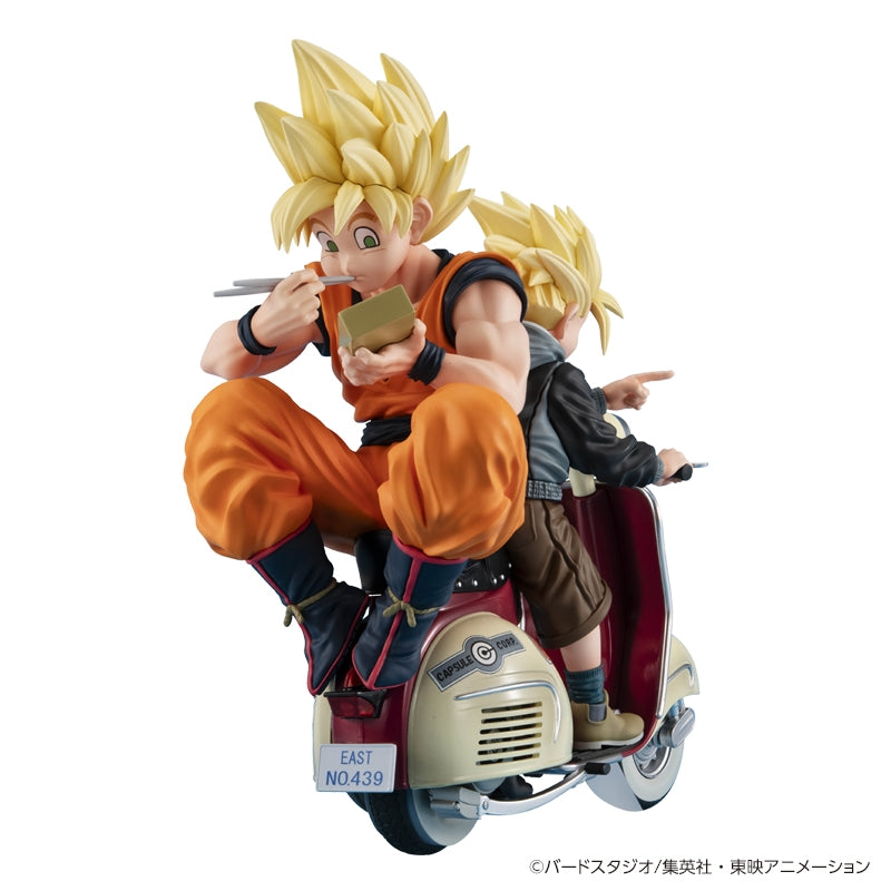 DESKTOP REAL McCOY EX: Dragon Ball Z - Super Saiyan Goku, Super Saiyan Gohan & Motorbike