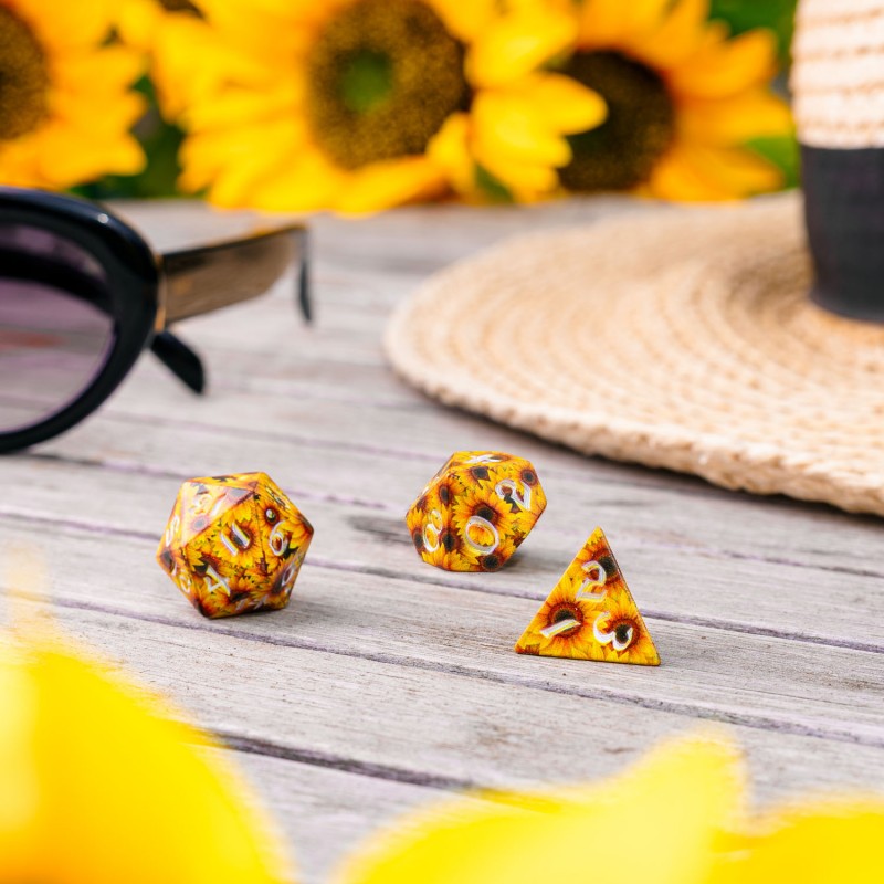 Q Workshop Full Art Dice Set: Sunflower