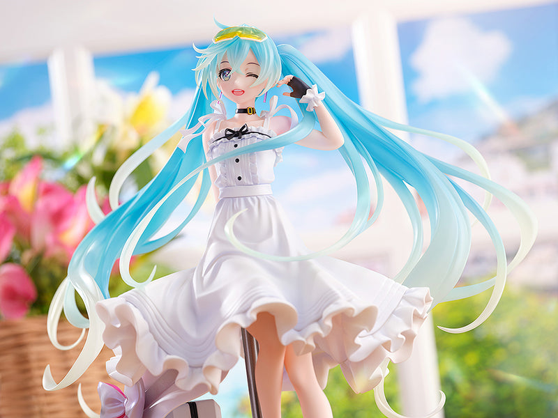 Racing Miku 2021: Vacation Style Ver. | 1/7 Scale Figure