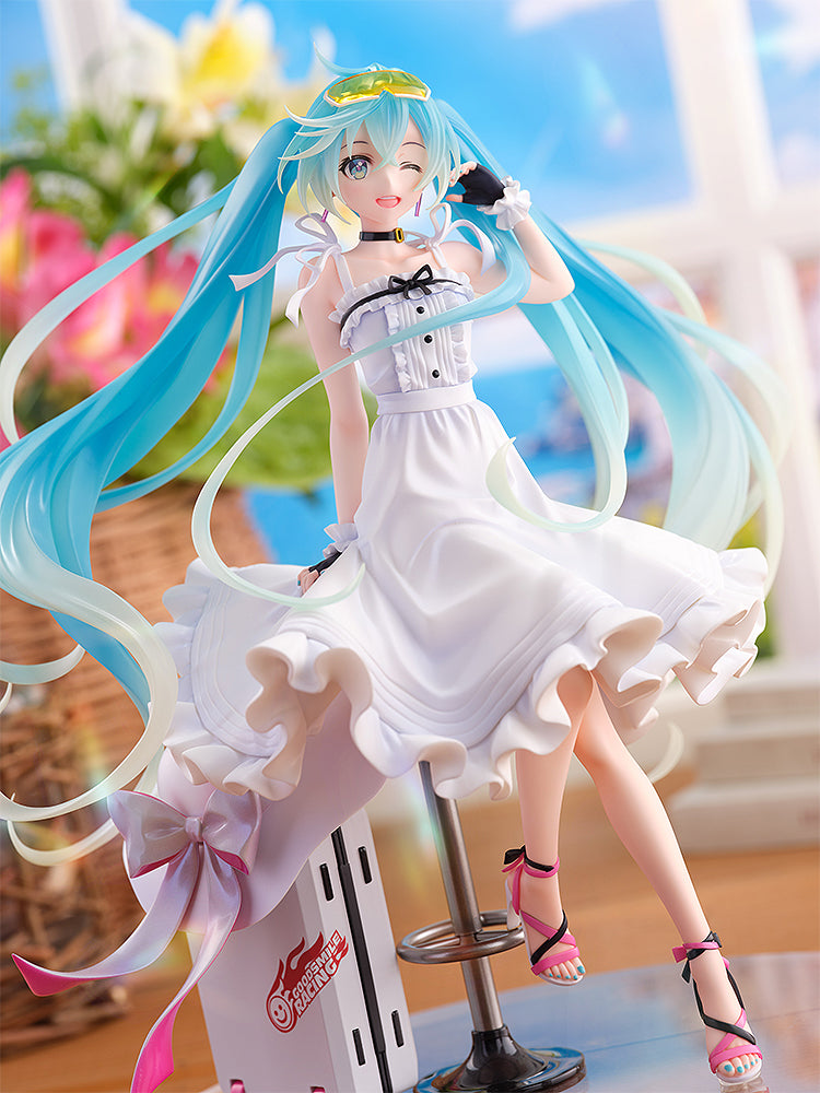 Racing Miku 2021: Vacation Style Ver. | 1/7 Scale Figure