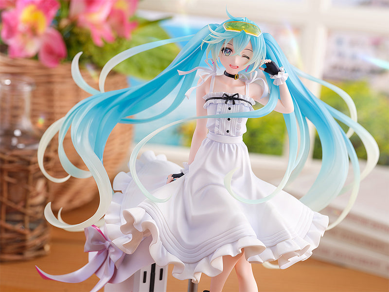 Racing Miku 2021: Vacation Style Ver. | 1/7 Scale Figure