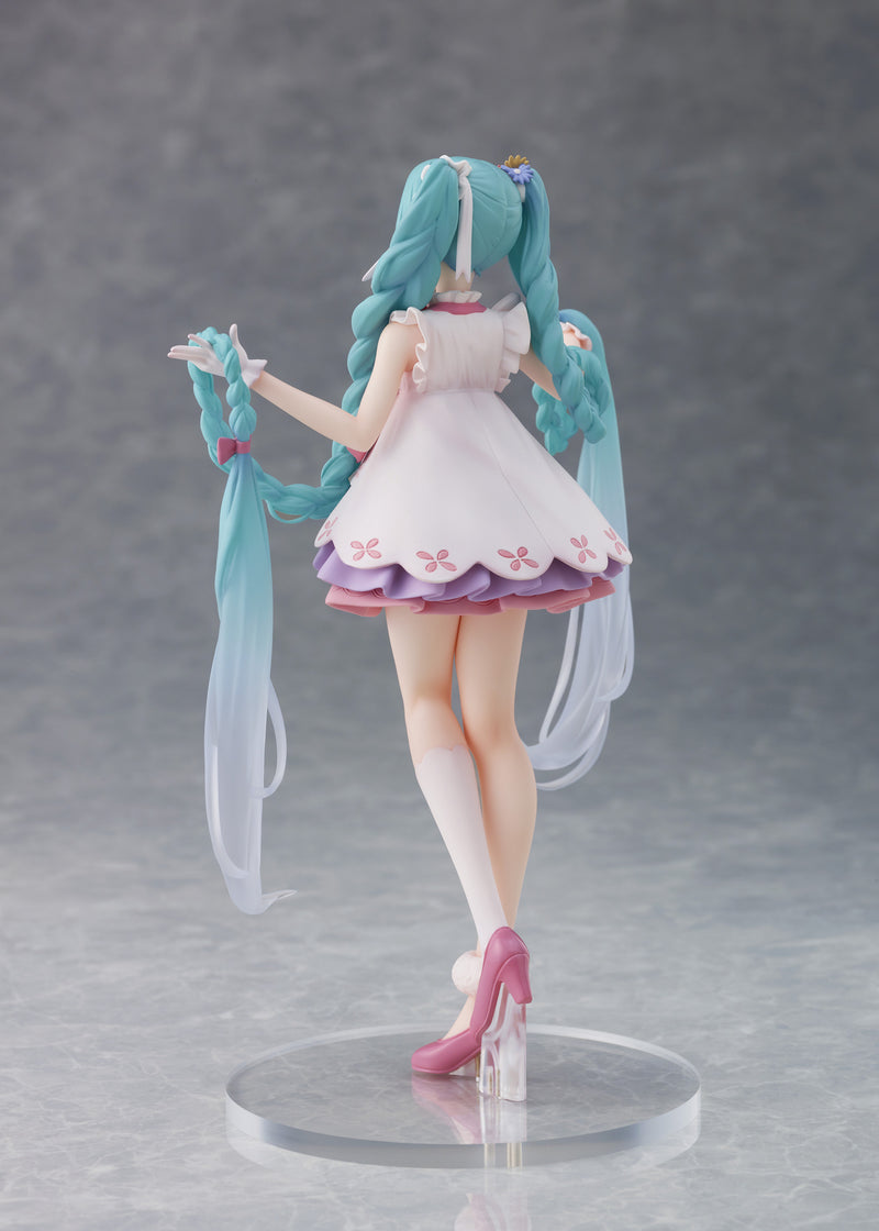 Hatsune Miku: Rapunzel | Wonderland Figure