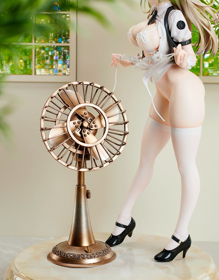 Elle | 1/5 Scale Figure