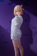 Chisato Nishikigi: Oversized Sweatshirt Ver. | 1/7 Scale Figure