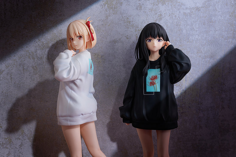Chisato Nishikigi: Oversized Sweatshirt Ver. | 1/7 Scale Figure