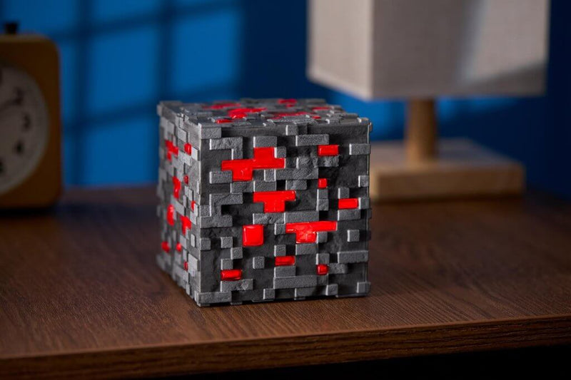 MINECRAFT Redstone Ore Light