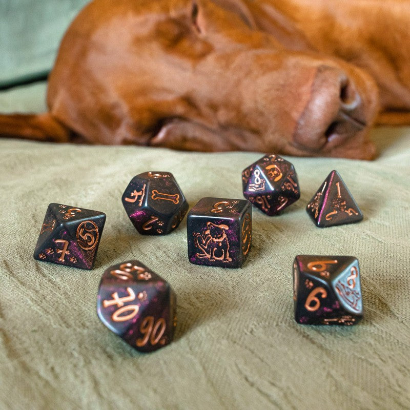 Q Workshop DOGS Dice Set: Luna