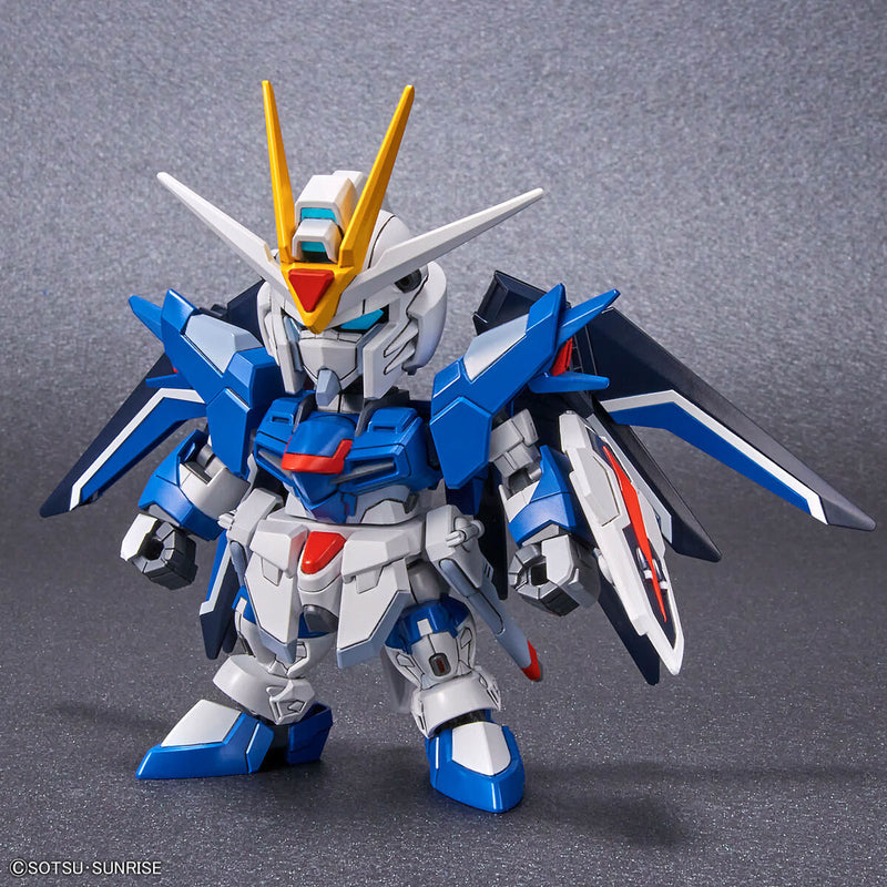 Rising Freedom Gundam | SD Gundam EX-Standard
