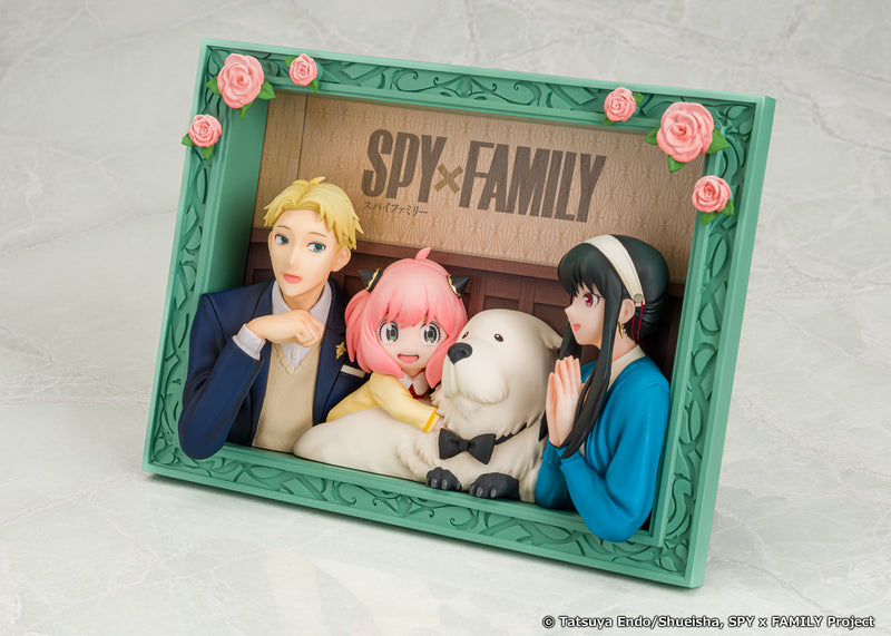 SPY x FAMILY ”The Forgers” Figure