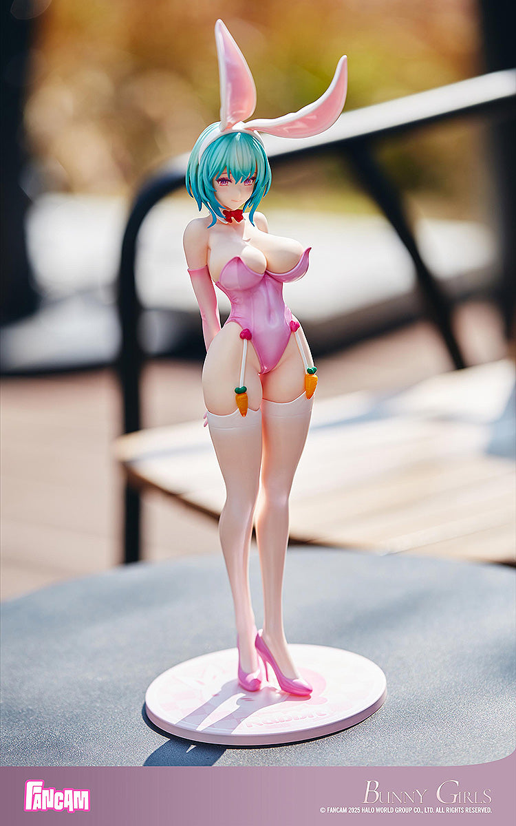 Bunny Girls: Limited Color Ver. | 1/7 Scale Figure