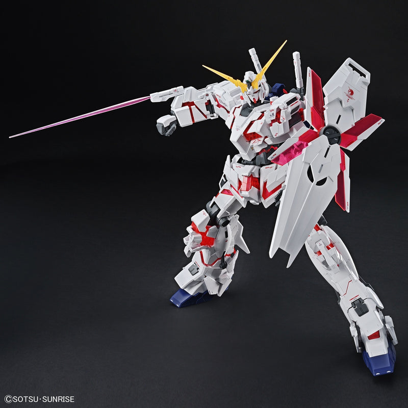 RX-0 Unicorn Gundam (Destroy Mode) | Mega Size 1/48