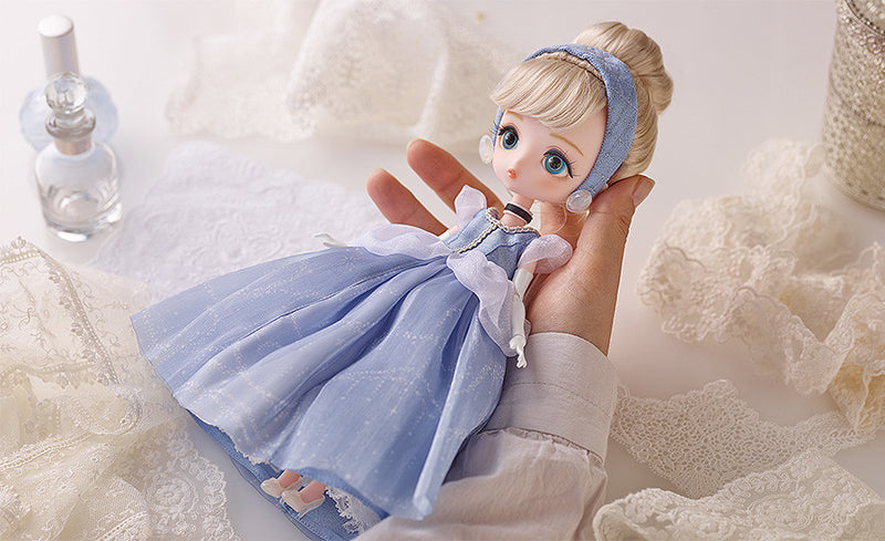 Cinderella | Harmonia Bloom Doll