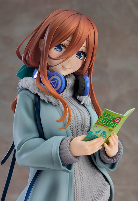 Miku Nakano (Date Style ver.) | 1/6 Scale Figure