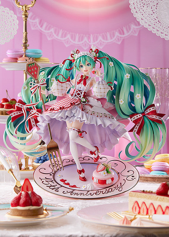 Hatsune Miku: 15th Anniversary Ver. | 1/7 Scale Figure