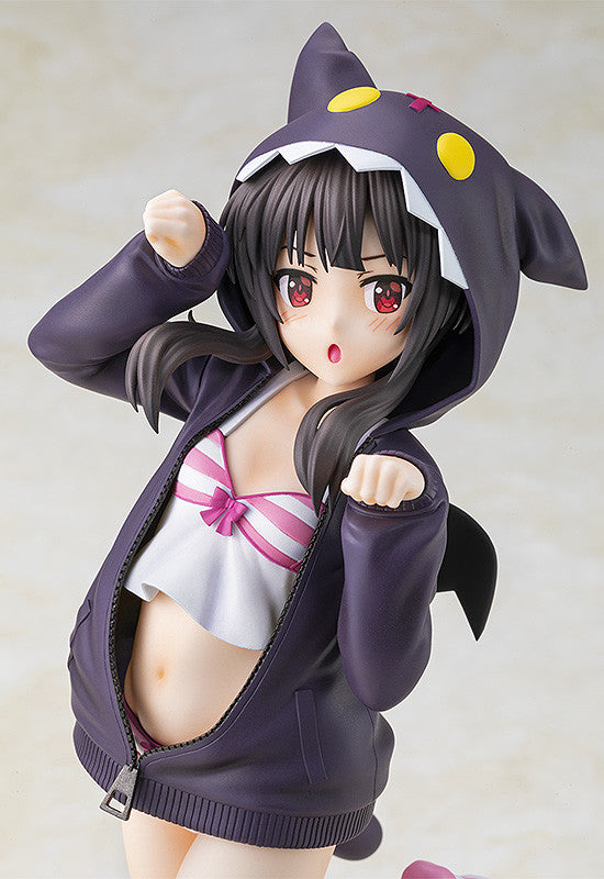 CAworks Megumin (Hoodie☆Look Chomusuke ver.) | 1/7 Scale Figure