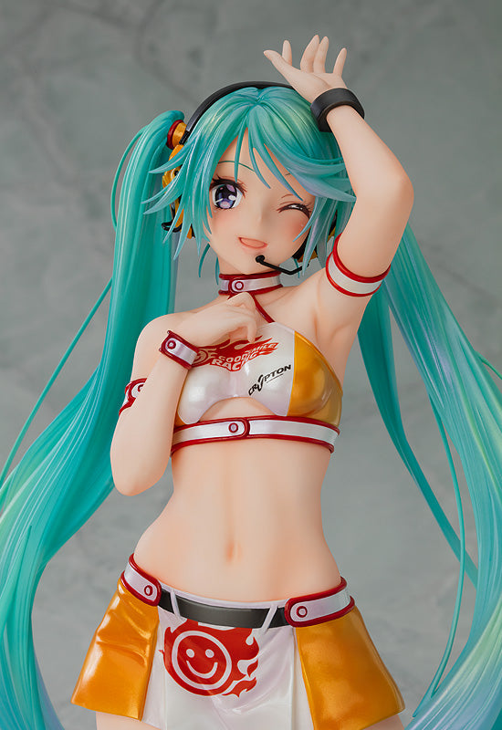 Racing Miku 2010 Ver. Art by Kentaro Yabuki | 1/7 Scale Figure