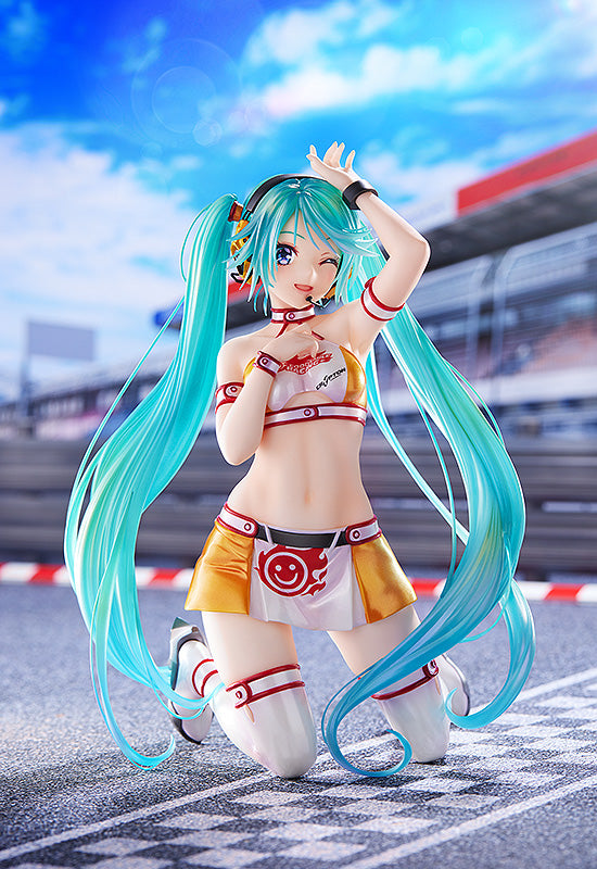 Racing Miku 2010 Ver. Art by Kentaro Yabuki | 1/7 Scale Figure