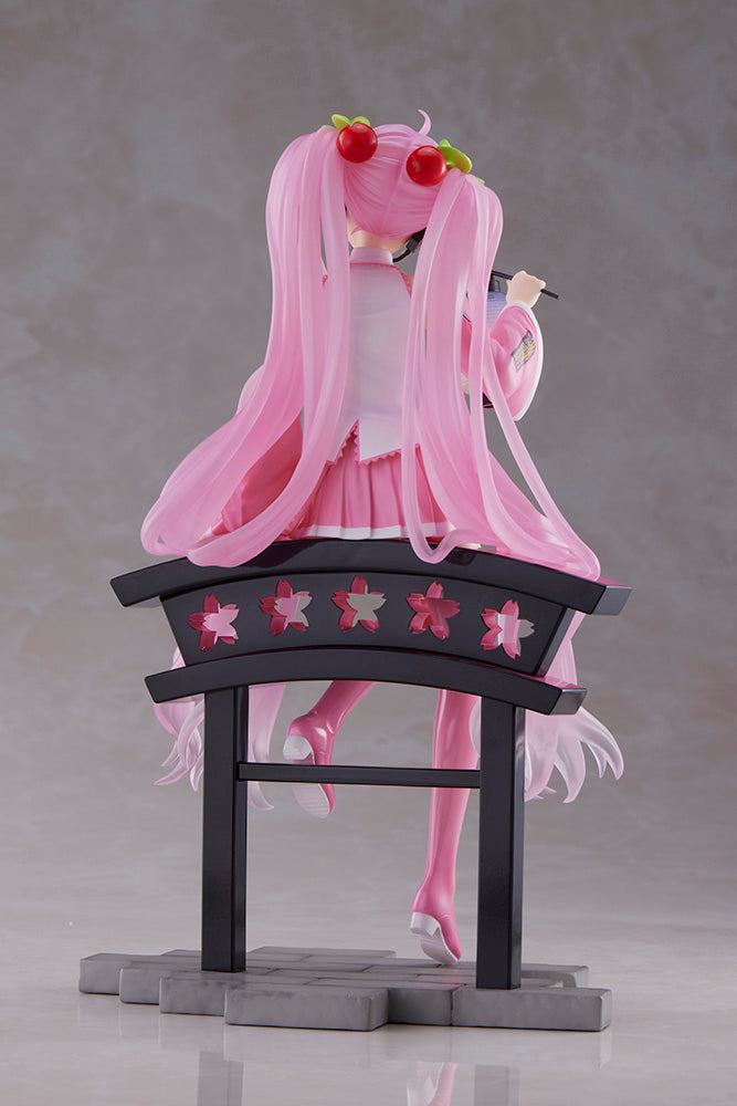 Sakura Miku (Sakura Lantern ver.) | AMP Figure