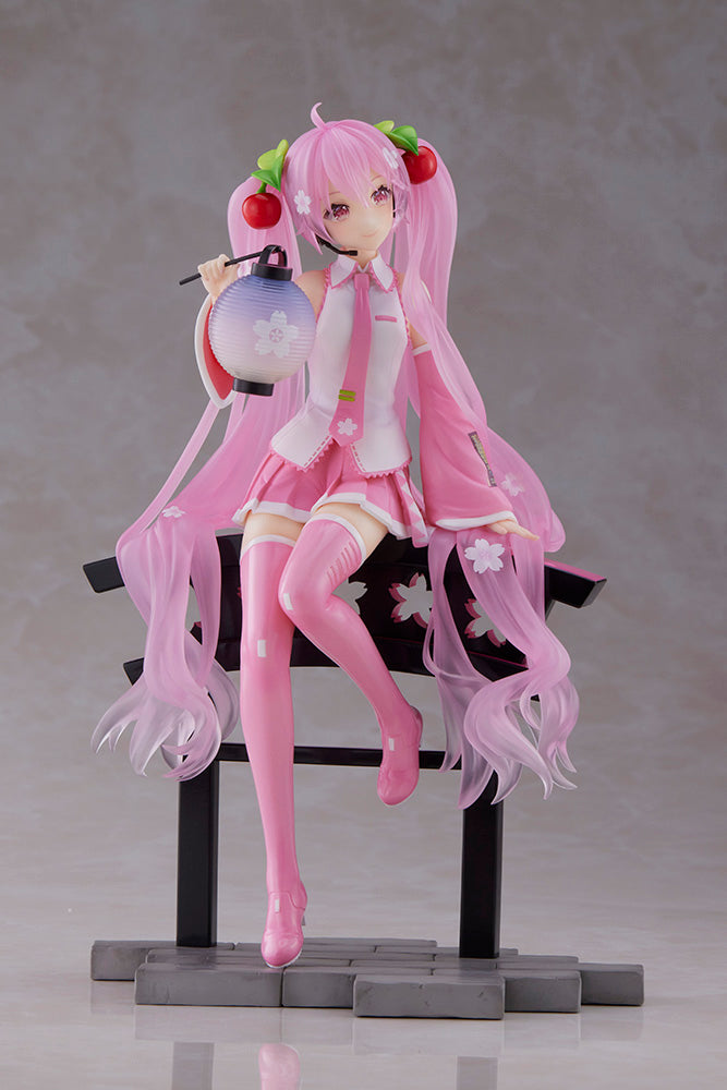 Sakura Miku (Sakura Lantern ver.) | AMP Figure