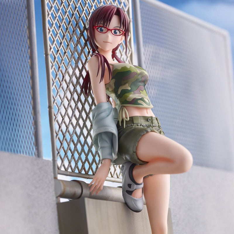 Mari Illustrious | Anime Figure