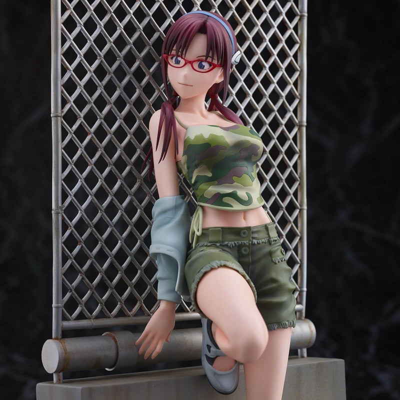 Mari Illustrious | Anime Figure