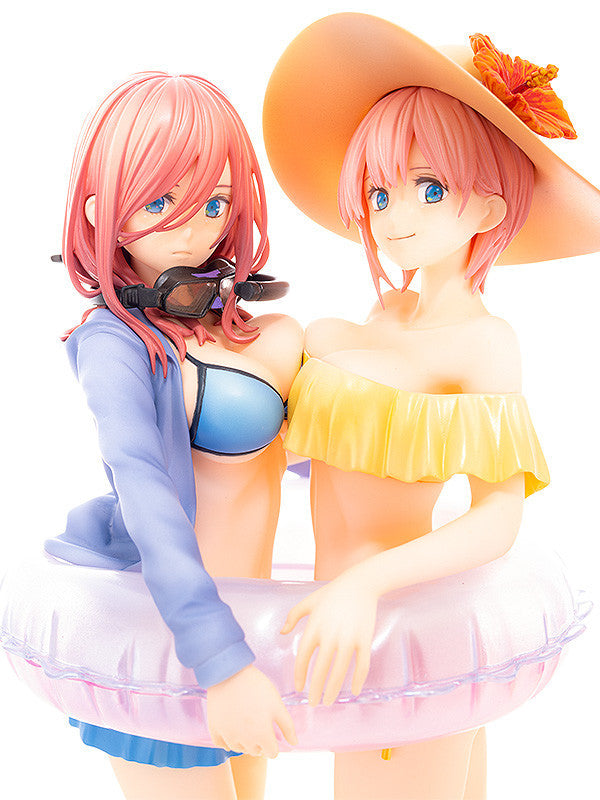 Ichika Nakano & Miku Nakano | 1/7 Scale Figure