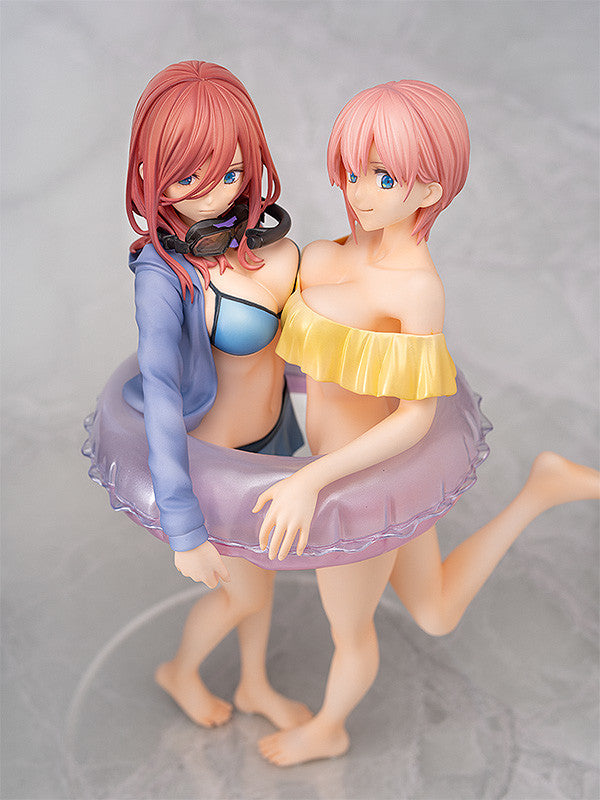 Ichika Nakano & Miku Nakano | 1/7 Scale Figure